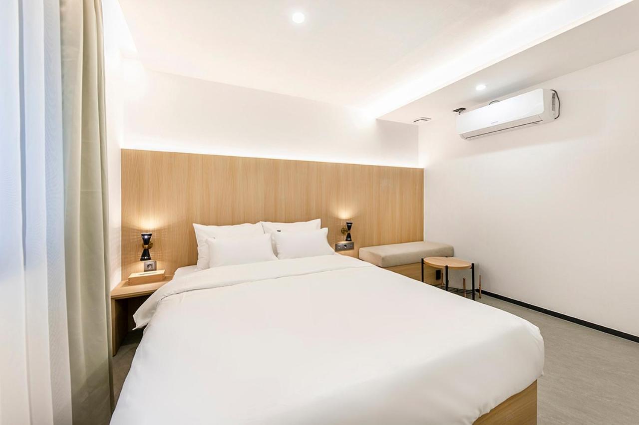 Hotel Yaja Gimhae Экстерьер фото