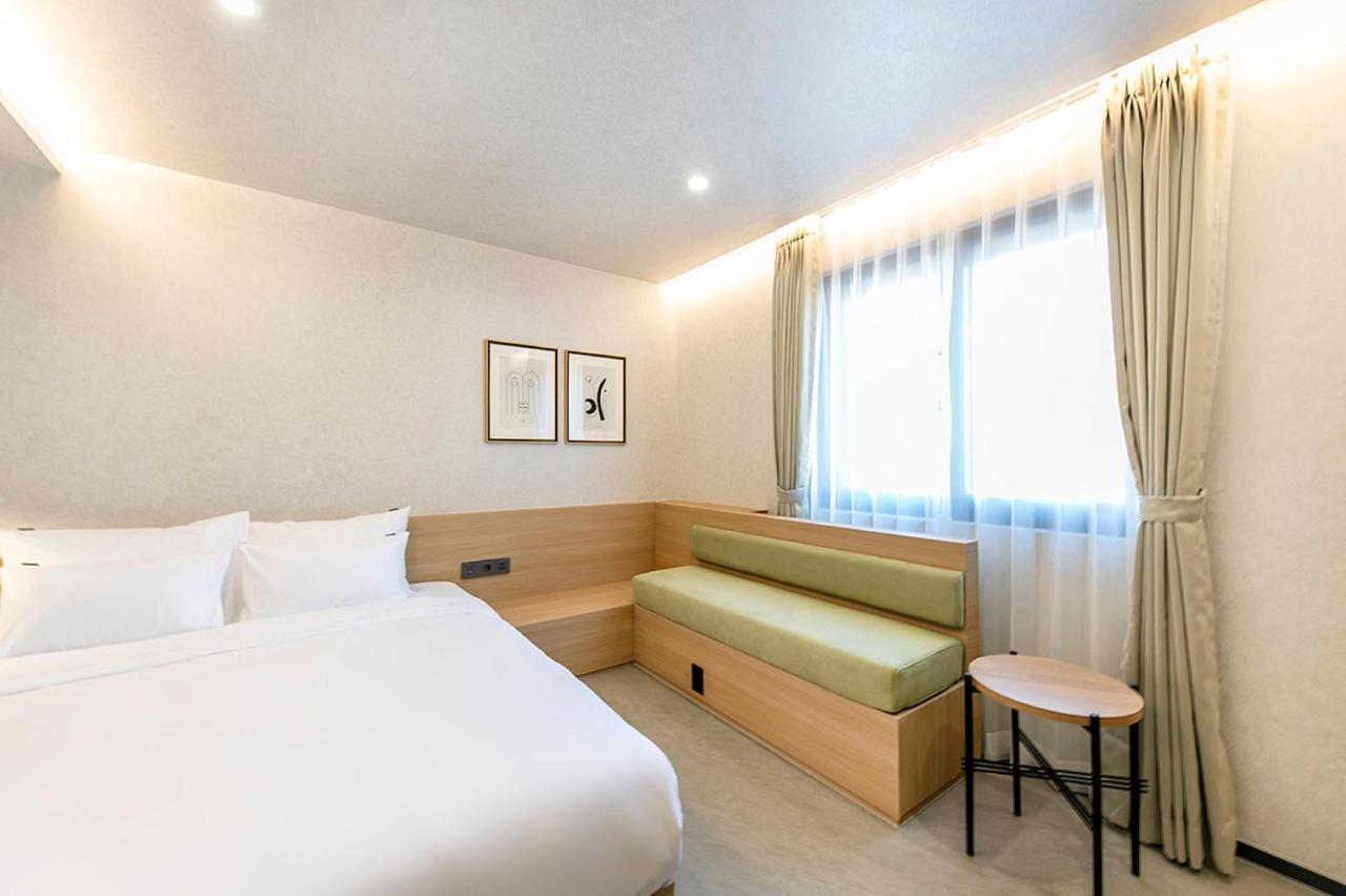 Hotel Yaja Gimhae Экстерьер фото