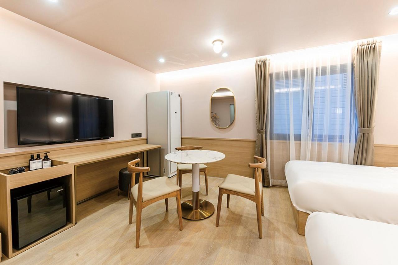 Hotel Yaja Gimhae Экстерьер фото