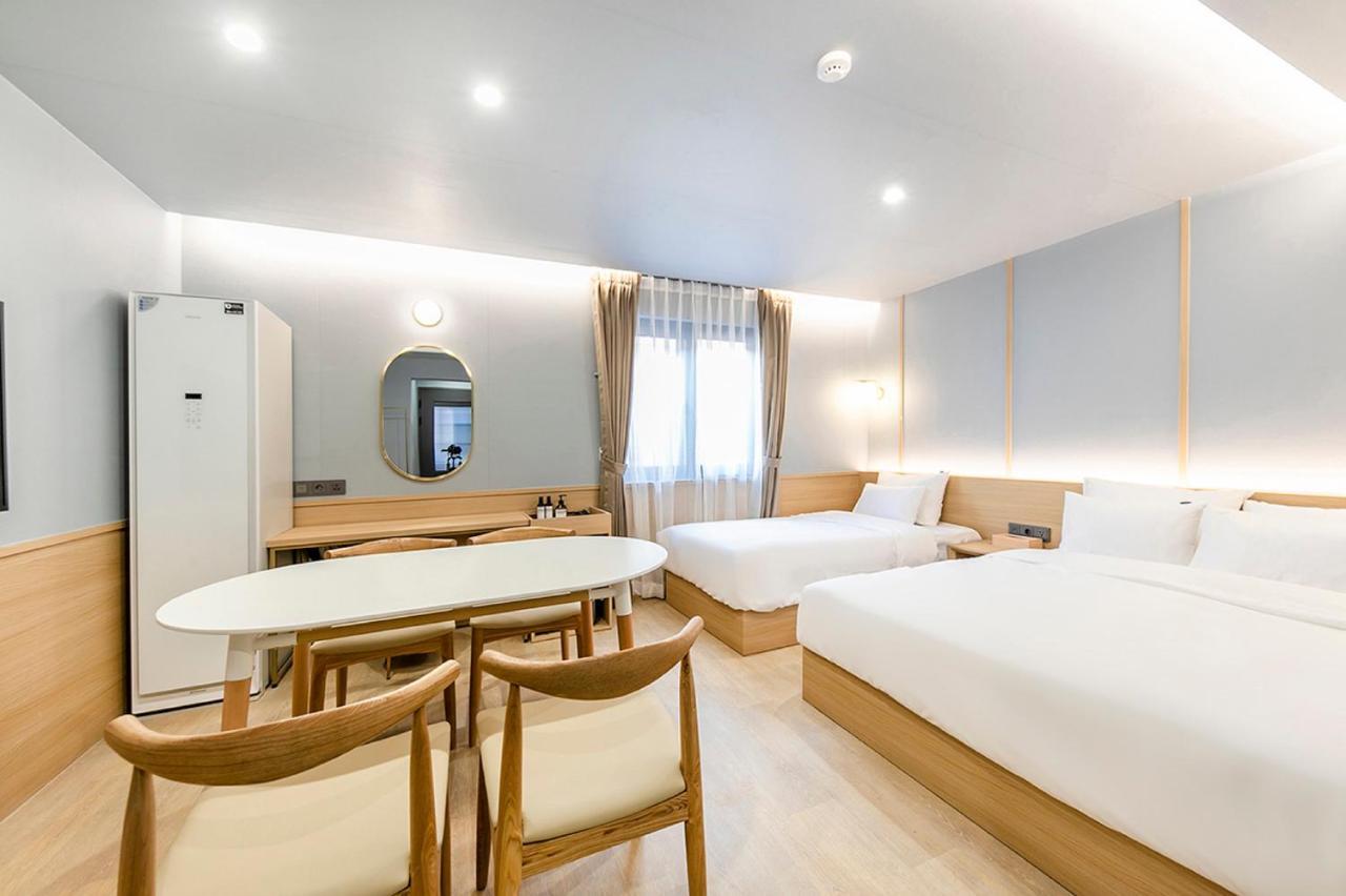 Hotel Yaja Gimhae Экстерьер фото