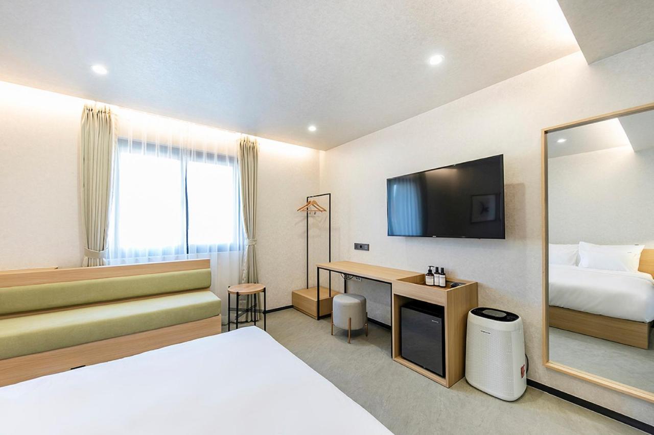 Hotel Yaja Gimhae Экстерьер фото