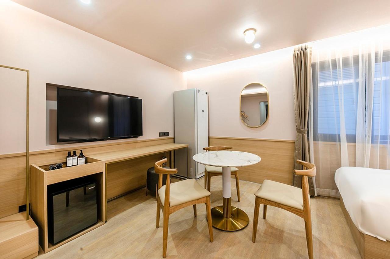 Hotel Yaja Gimhae Экстерьер фото