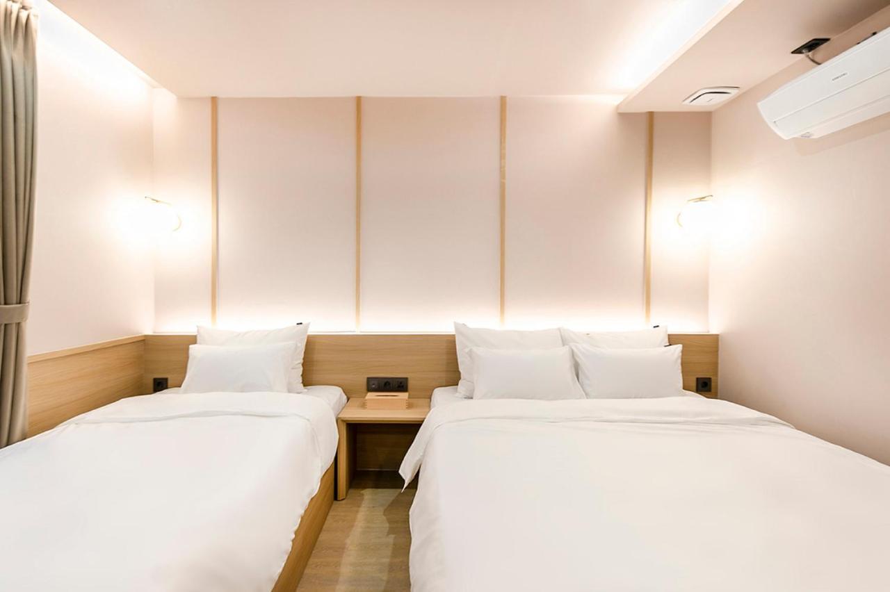 Hotel Yaja Gimhae Экстерьер фото