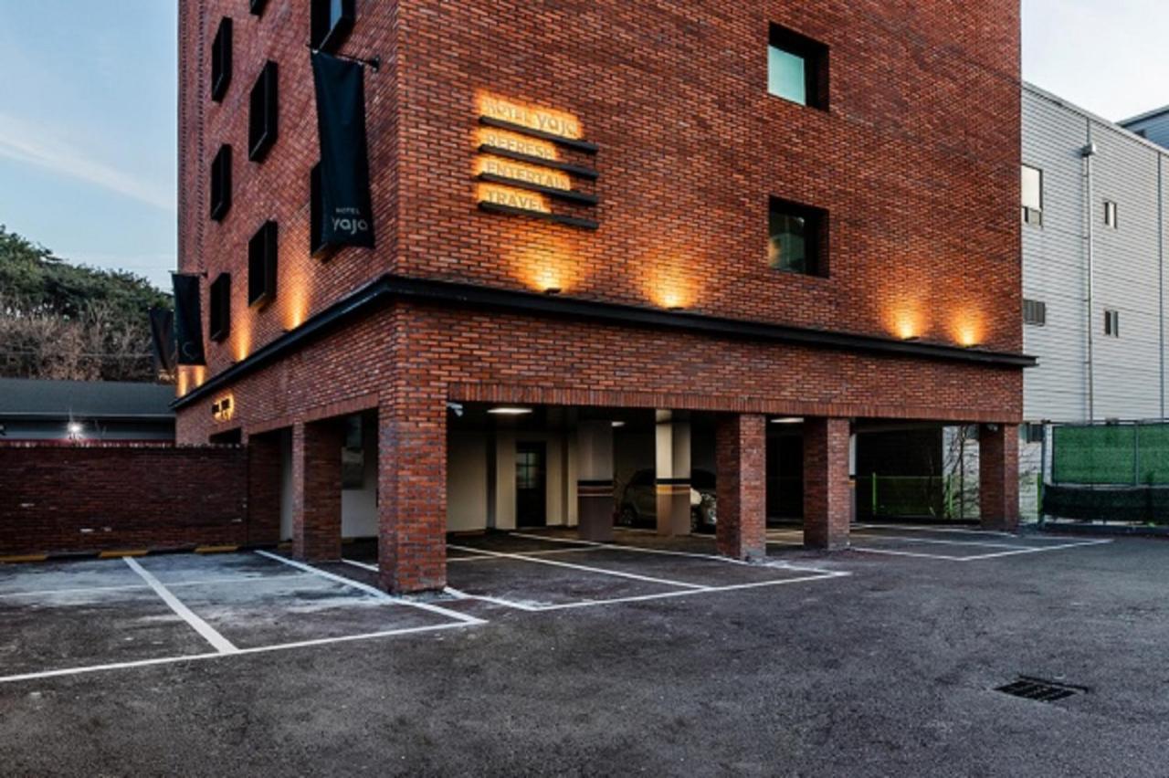 Hotel Yaja Gimhae Экстерьер фото