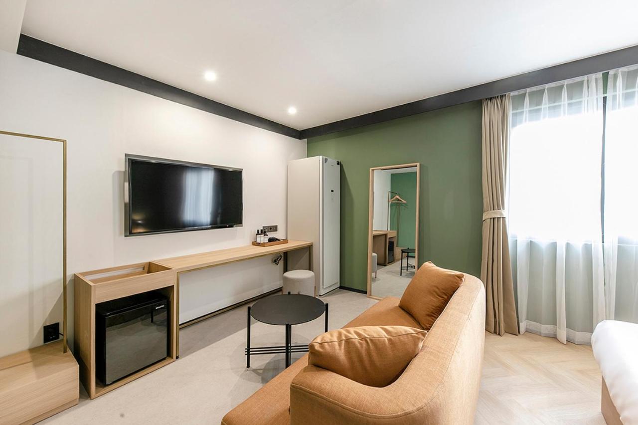 Hotel Yaja Gimhae Экстерьер фото