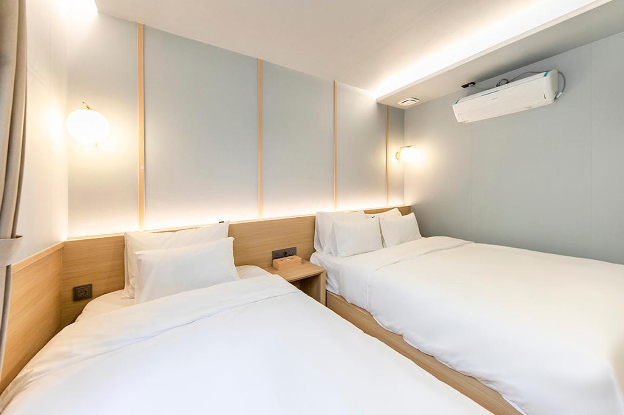 Hotel Yaja Gimhae Экстерьер фото