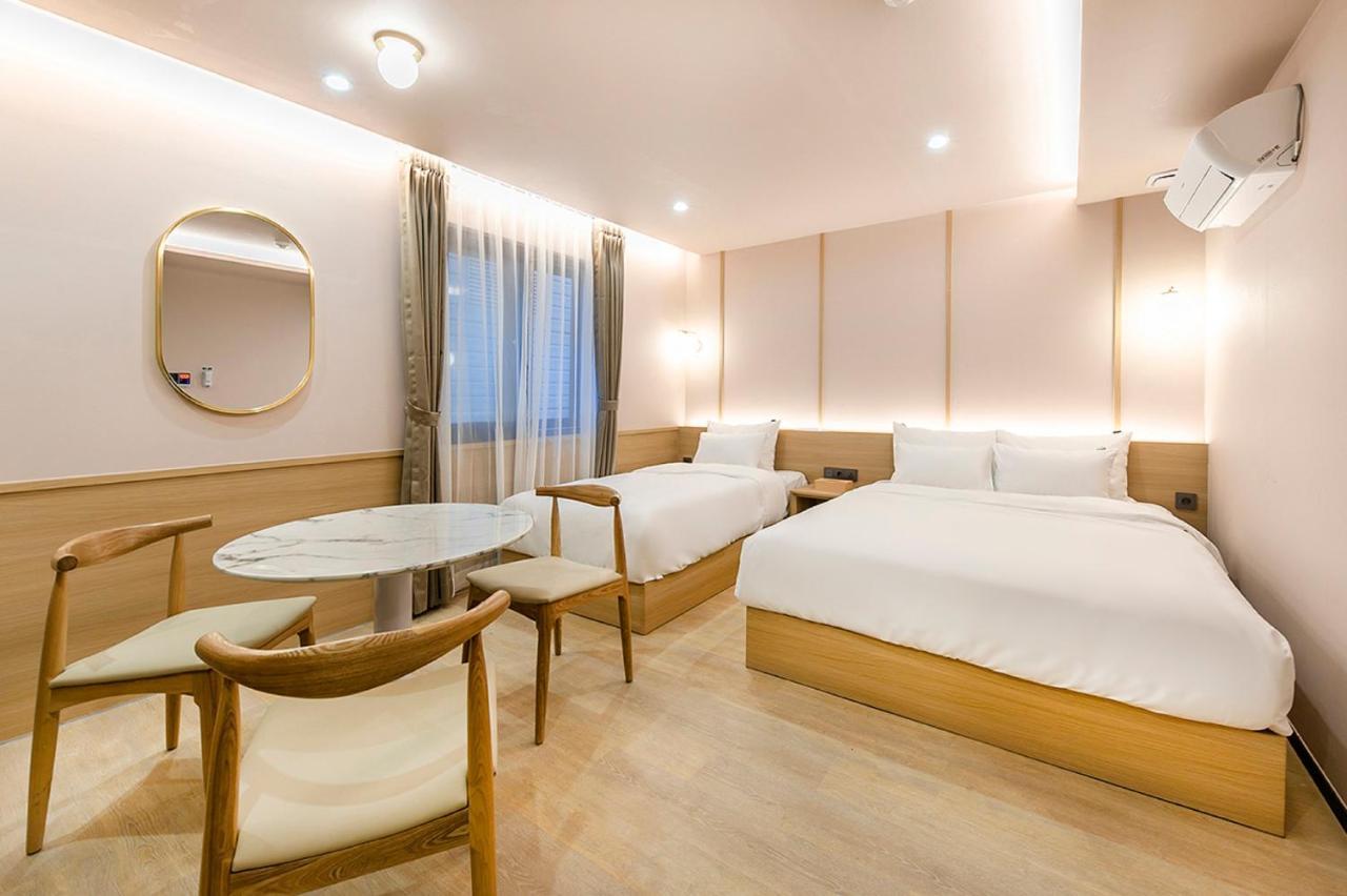 Hotel Yaja Gimhae Экстерьер фото