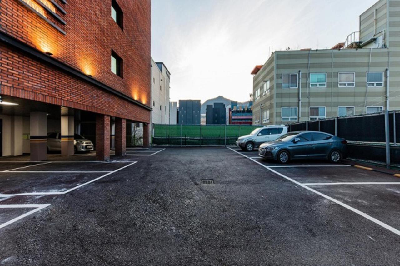 Hotel Yaja Gimhae Экстерьер фото