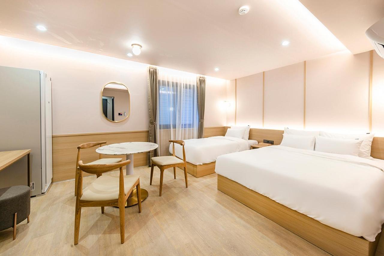Hotel Yaja Gimhae Экстерьер фото